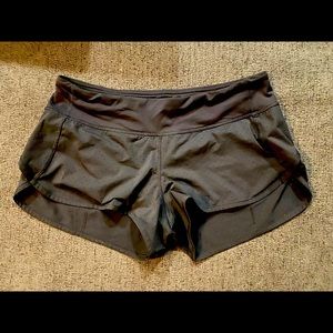 Lulu speed up short, 2.5” inseam